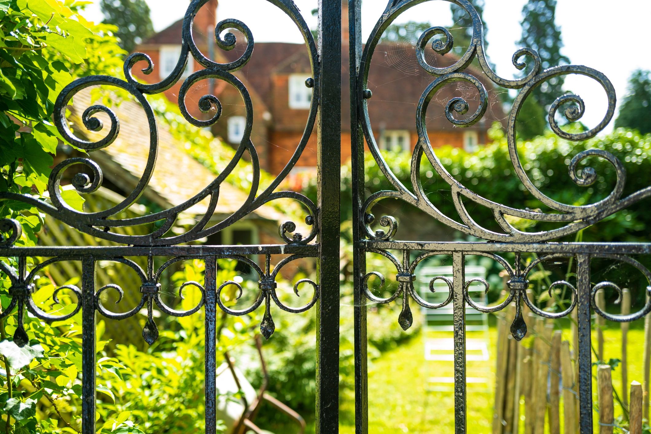 estate gates metalwork